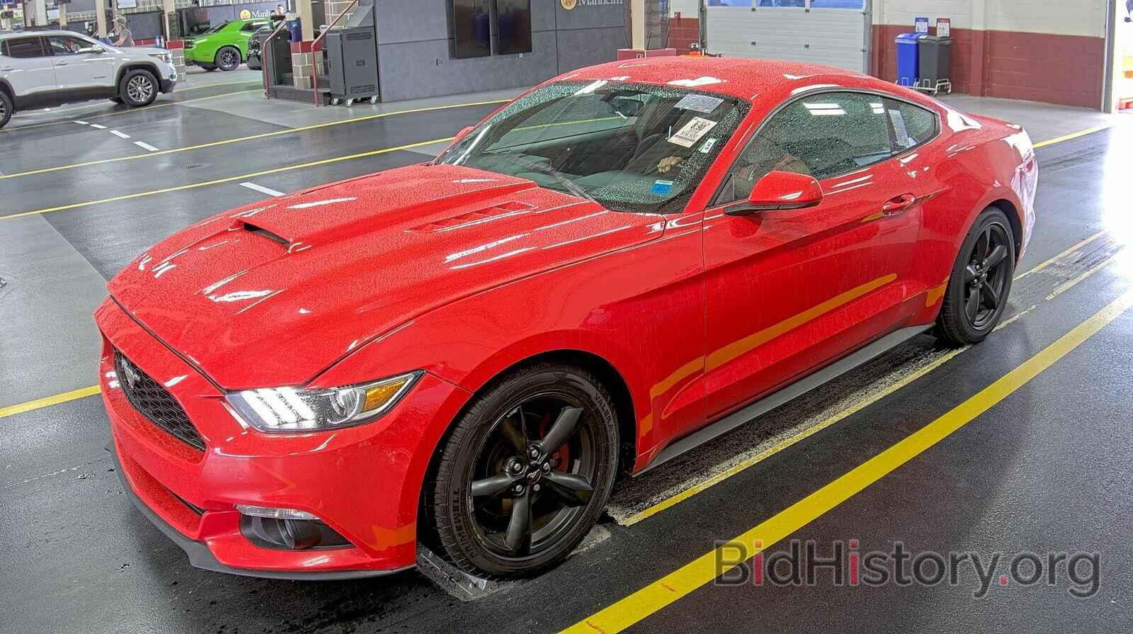 Photo 1FA6P8AM9G5320880 - Ford Mustang 2016
