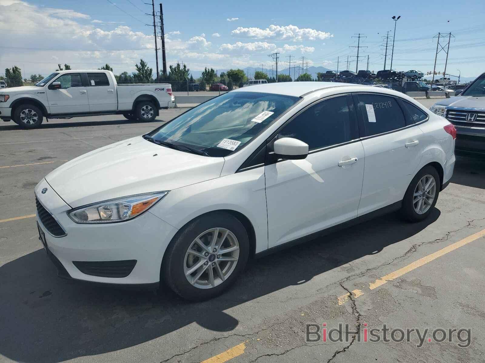 Фотография 1FADP3F20JL231588 - Ford Focus SE 2018