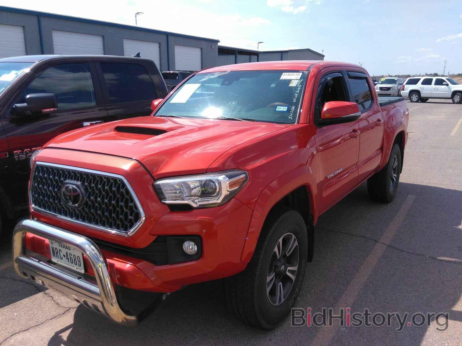 Photo 5TFCZ5AN6JX138516 - Toyota Tacoma 2018