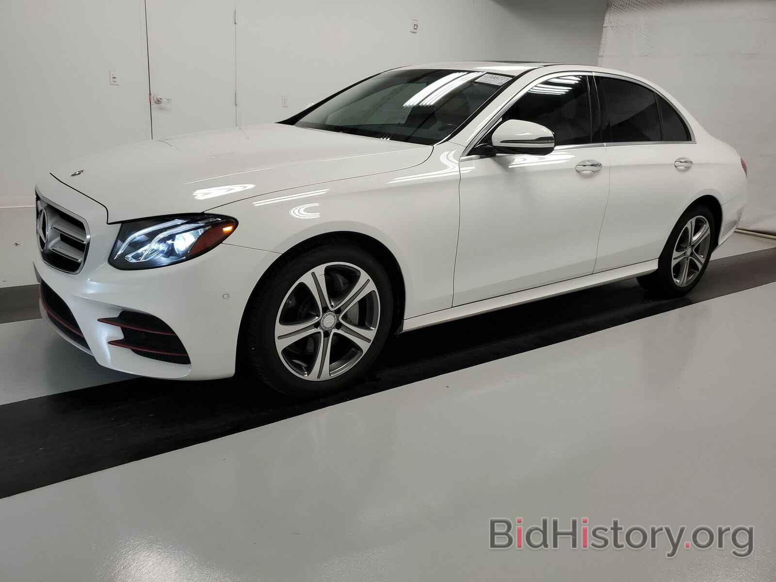 Photo WDDZF4JBXHA106416 - Mercedes-Benz E-Class 2017