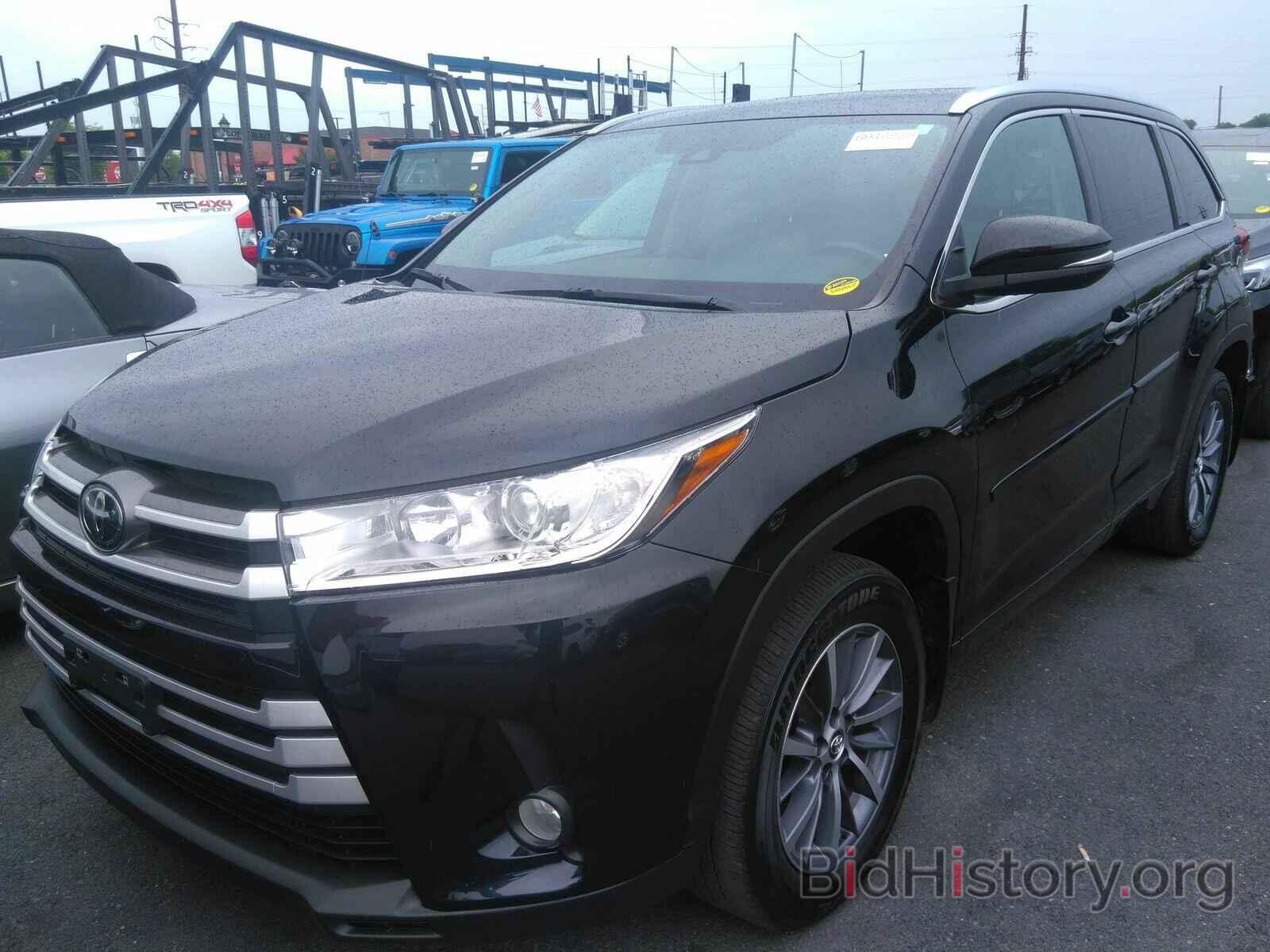 Photo 5TDJZRFH0JS545044 - Toyota Highlander 2018