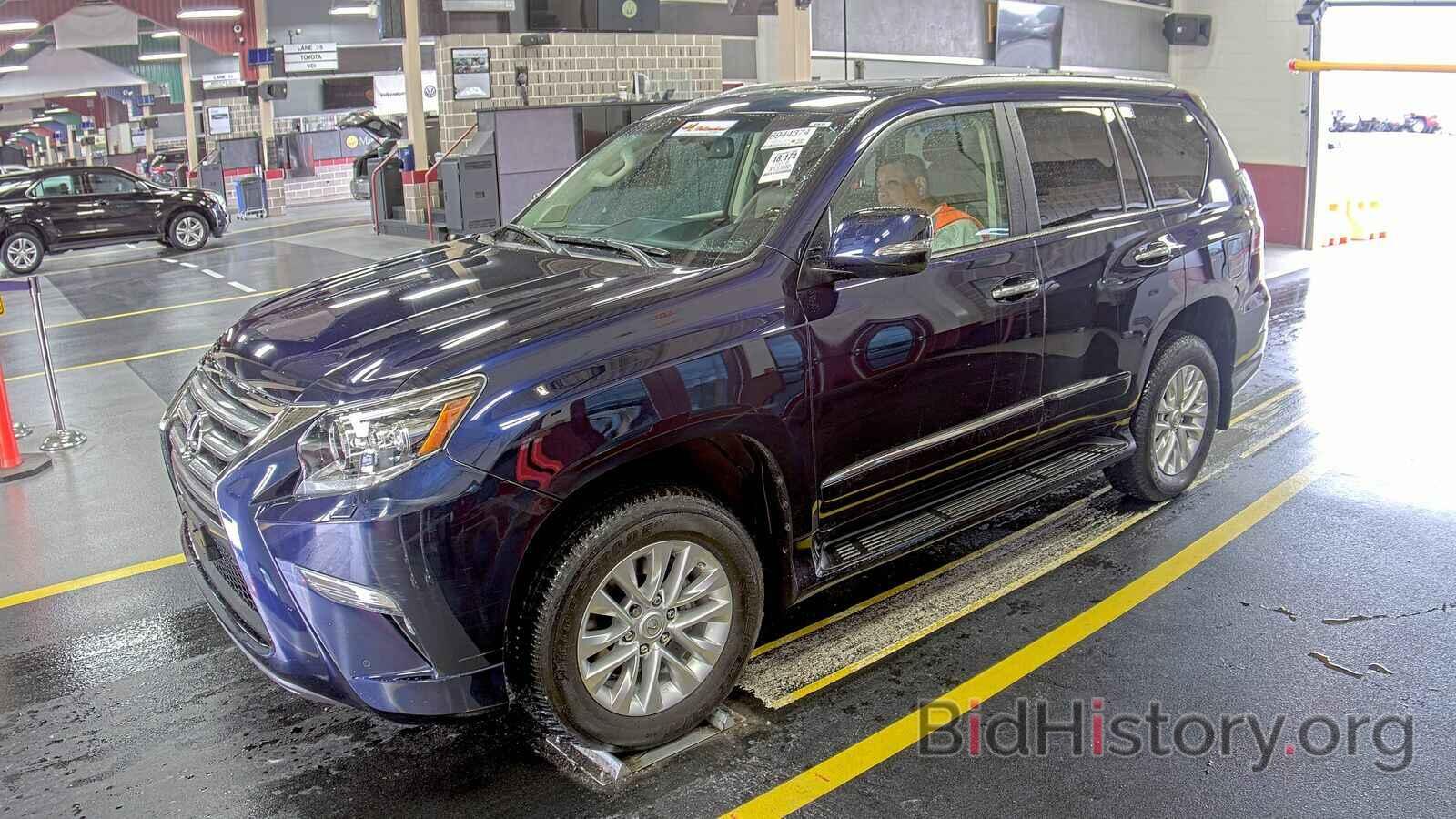 Photo JTJBM7FX9J5208521 - Lexus GX GX 2018