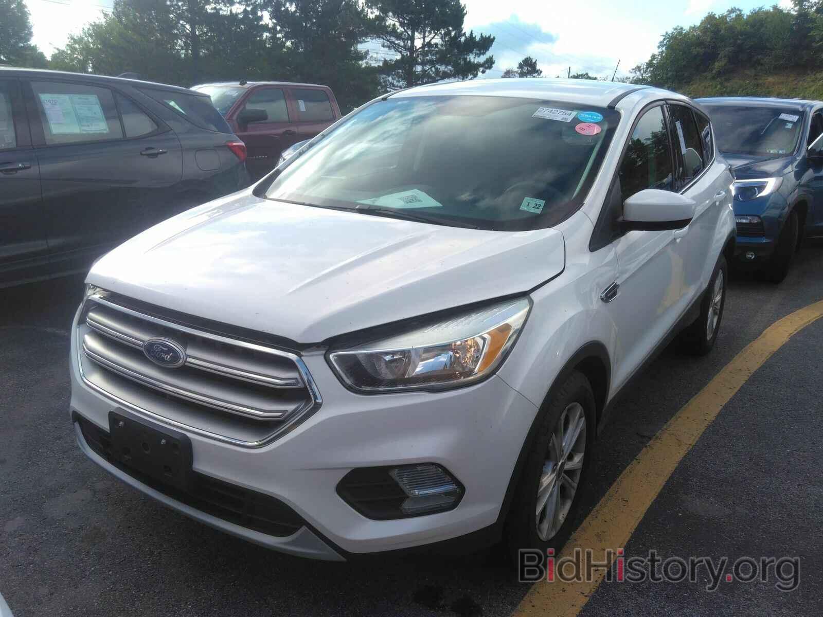 Photo 1FMCU0GD4HUC41845 - Ford Escape 2017