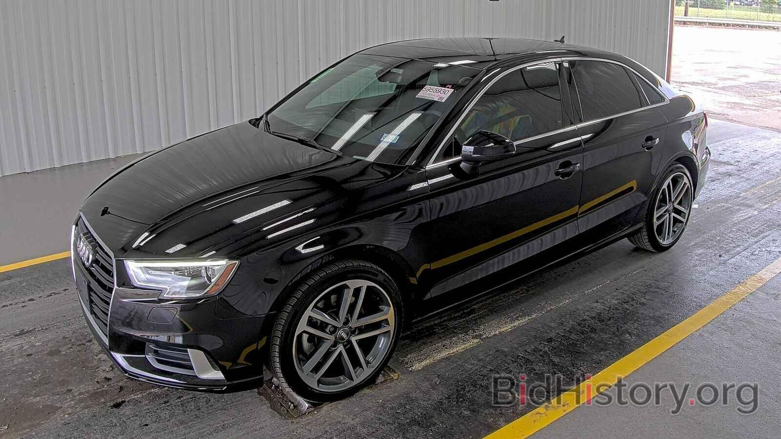 Photo WAUAUGFF8K1014090 - Audi A3 Sedan 2019