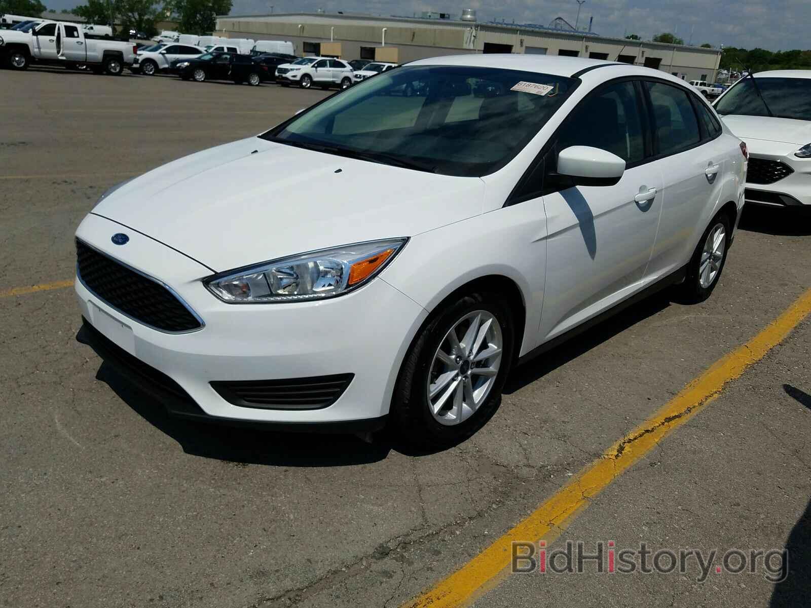 Photo 1FADP3FE9JL219319 - Ford Focus SE 2018