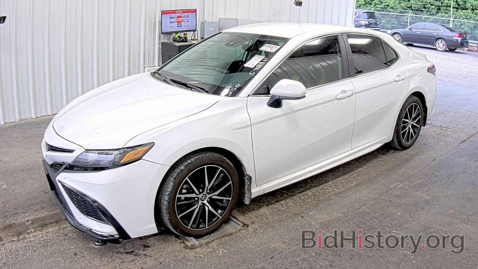 Photo 4T1G11AKXMU535557 - Toyota Camry 2021