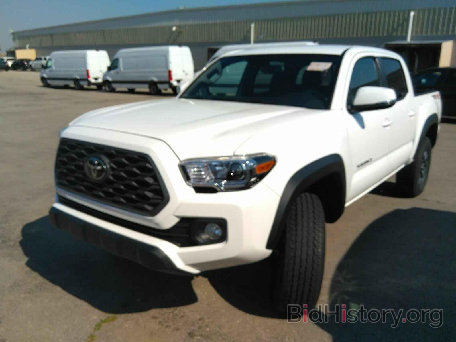 Photo 5TFCZ5AN6MX255047 - Toyota Tacoma 4WD 2021