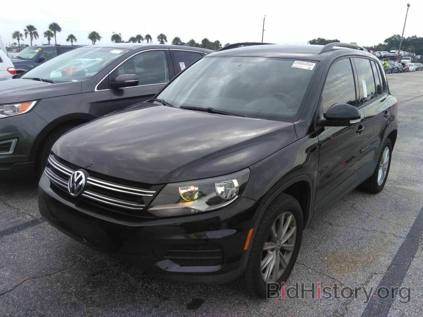 Photo WVGAV7AX8JK006060 - Volkswagen Tiguan Limited 2018