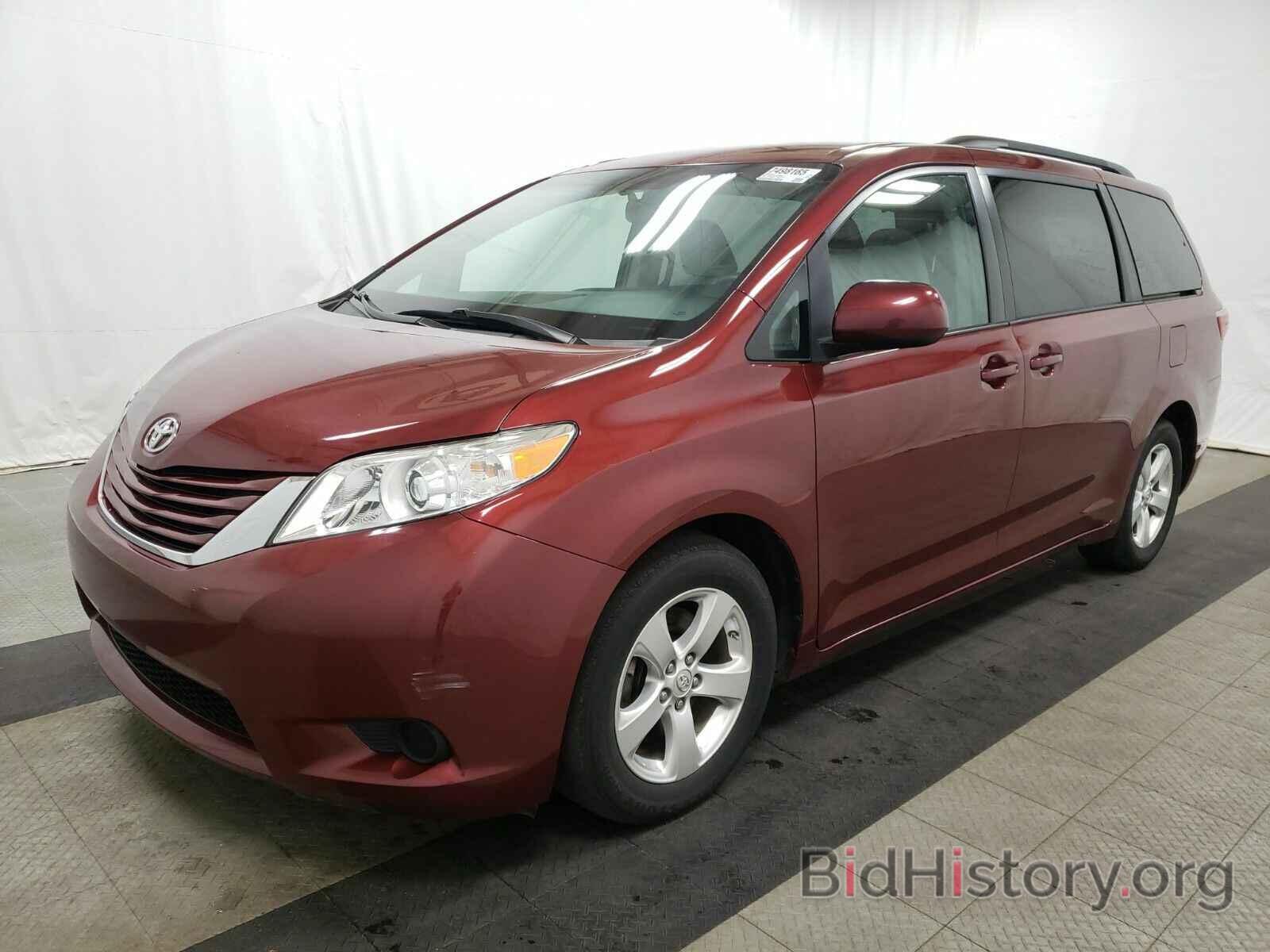 Фотография 5TDKK3DC2GS742514 - Toyota Sienna 2016