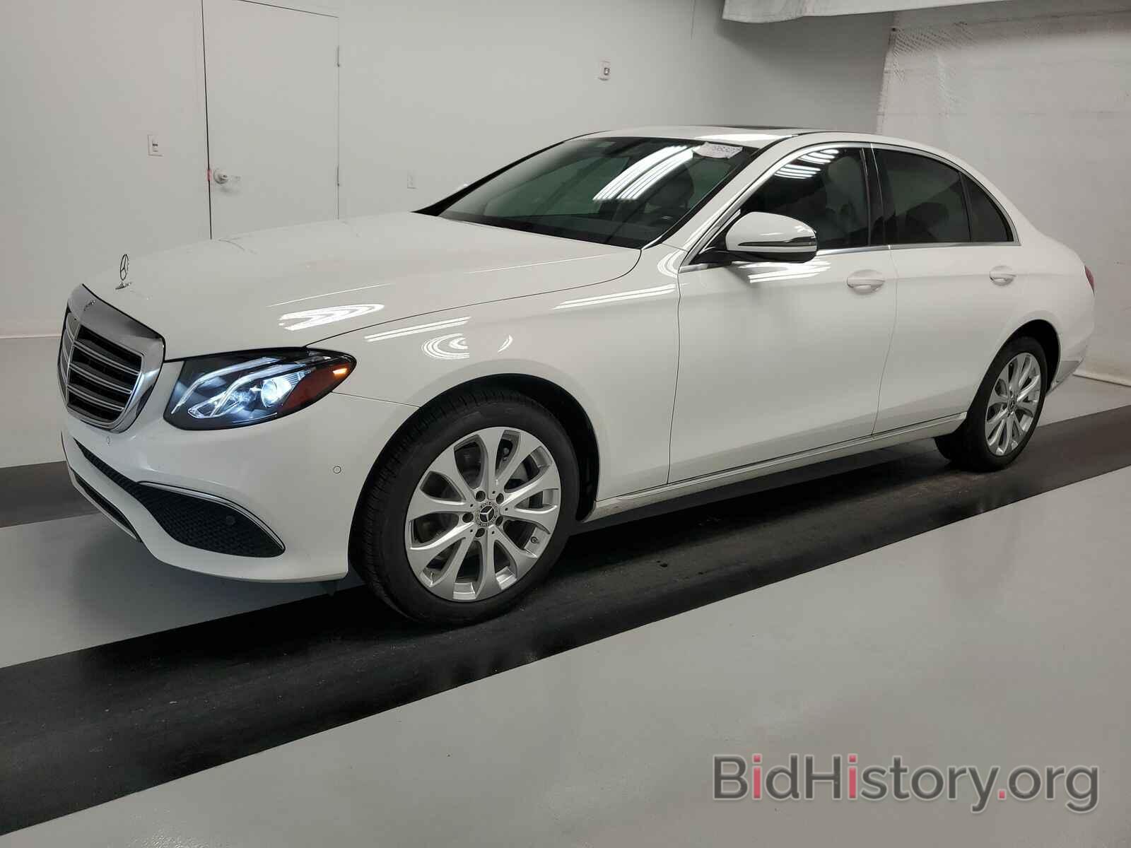 Photo WDDZF4JB0JA408318 - Mercedes-Benz E-Class 2018