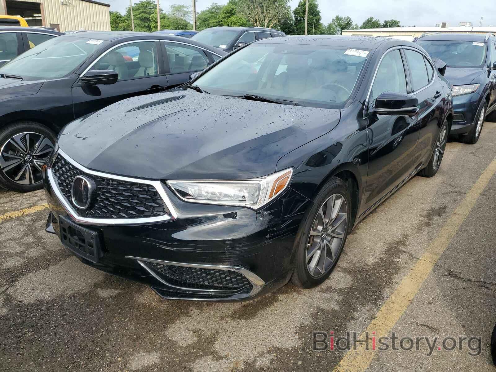 Фотография 19UUB2F30JA012557 - Acura TLX 2018