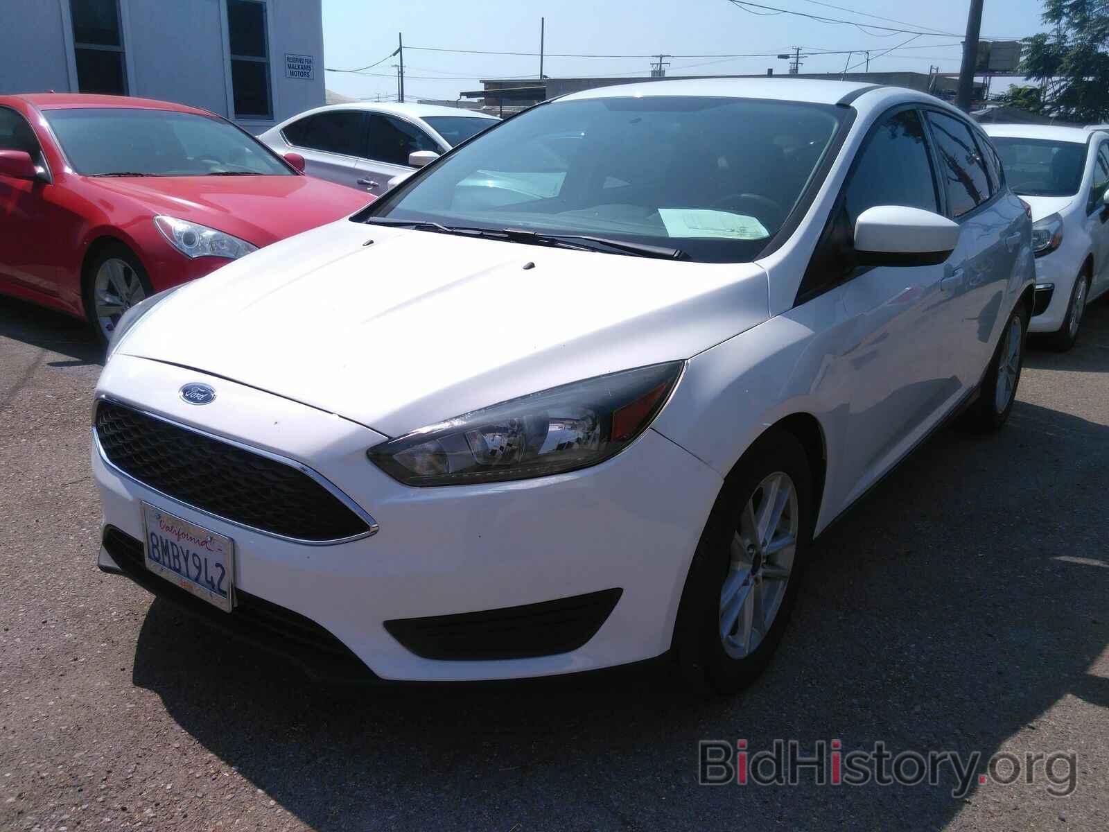 Photo 1FADP3K29JL280861 - Ford Focus SE 2018