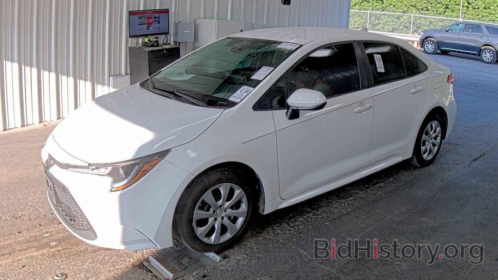 Photo 5YFEPRAE7LP100137 - Toyota Corolla LE 2020