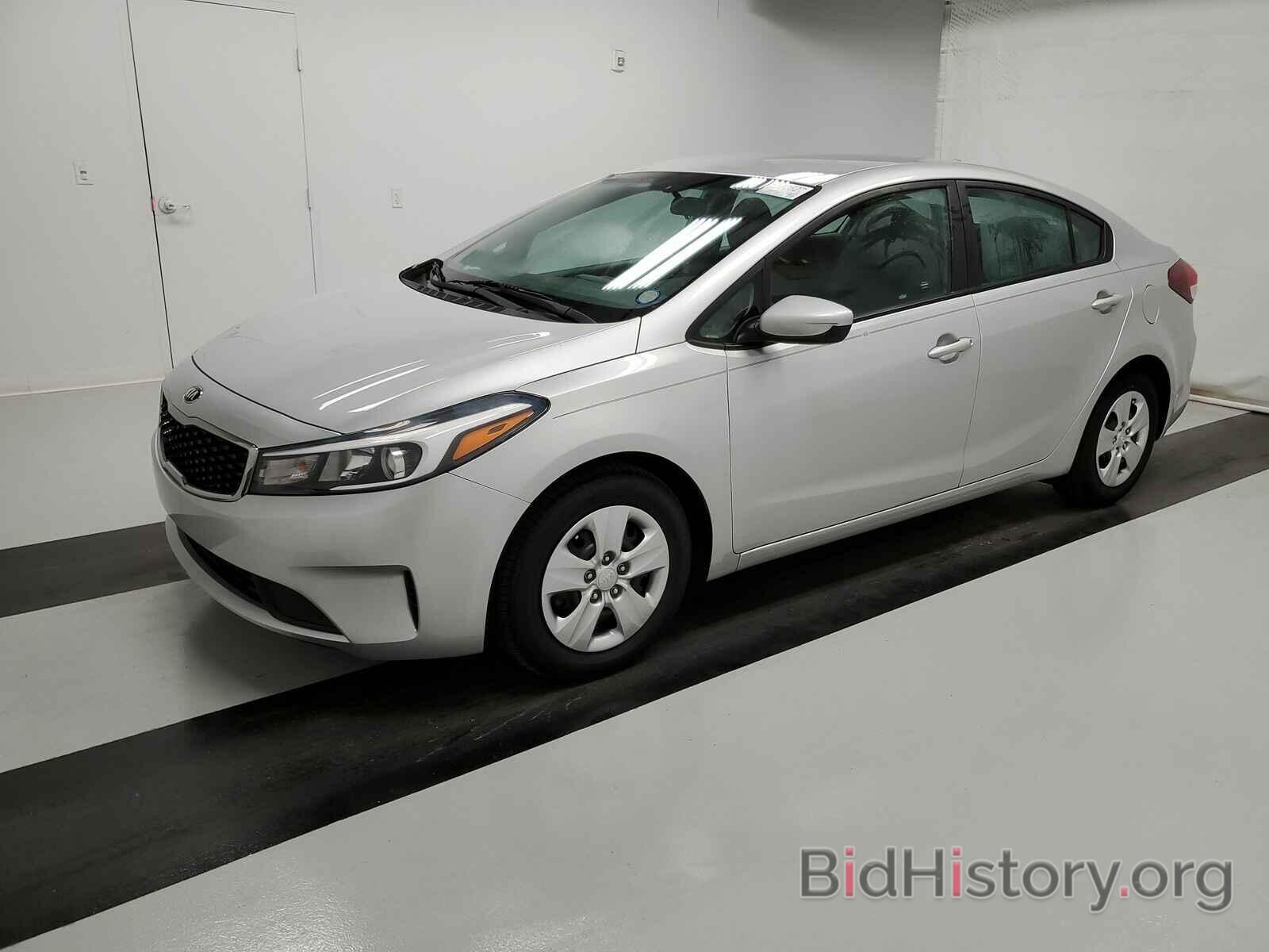 Photo 3KPFK4A76JE234420 - Kia Forte LX 2018