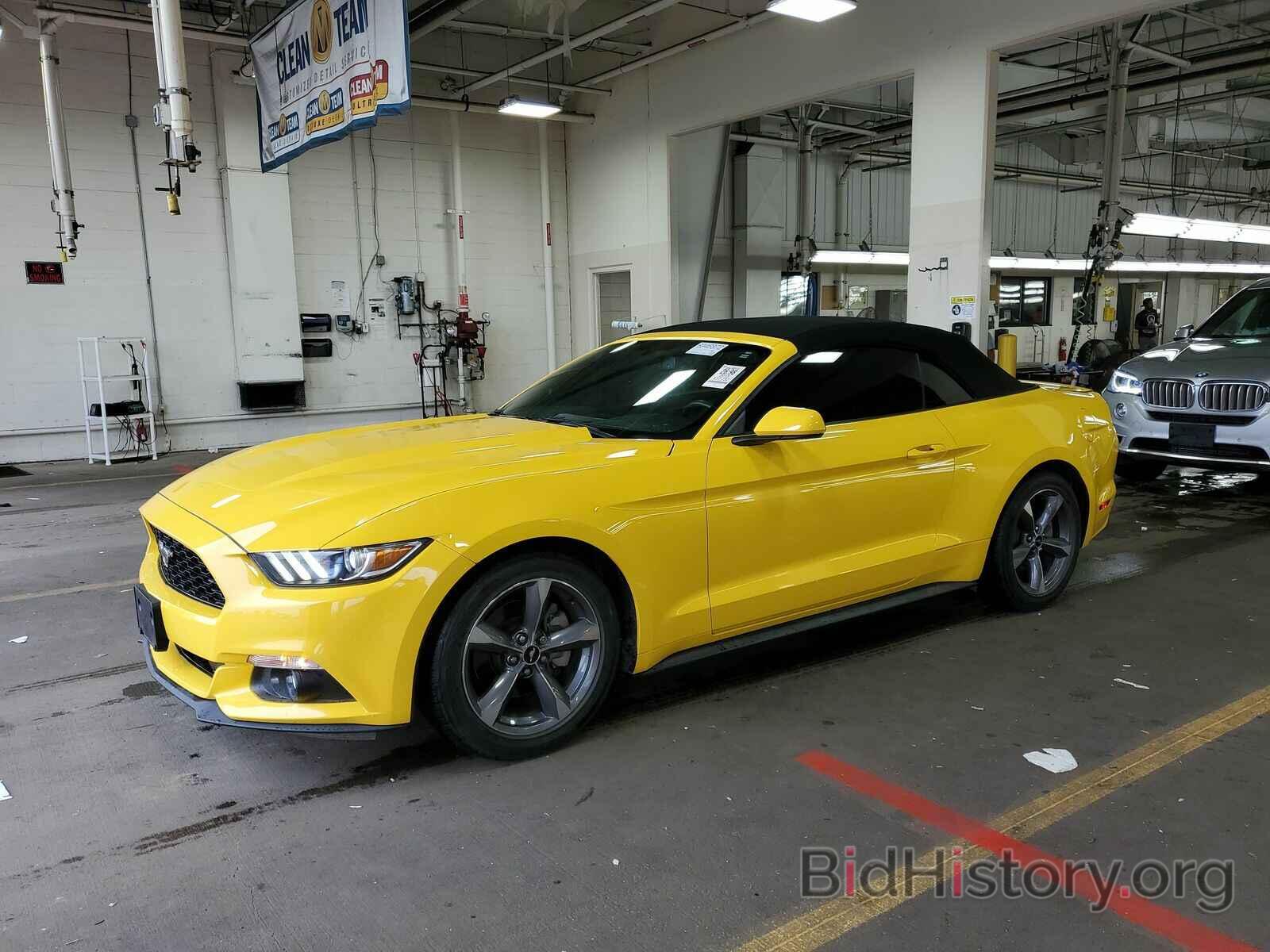 Photo 1FATP8EM2F5325074 - Ford Mustang 2015
