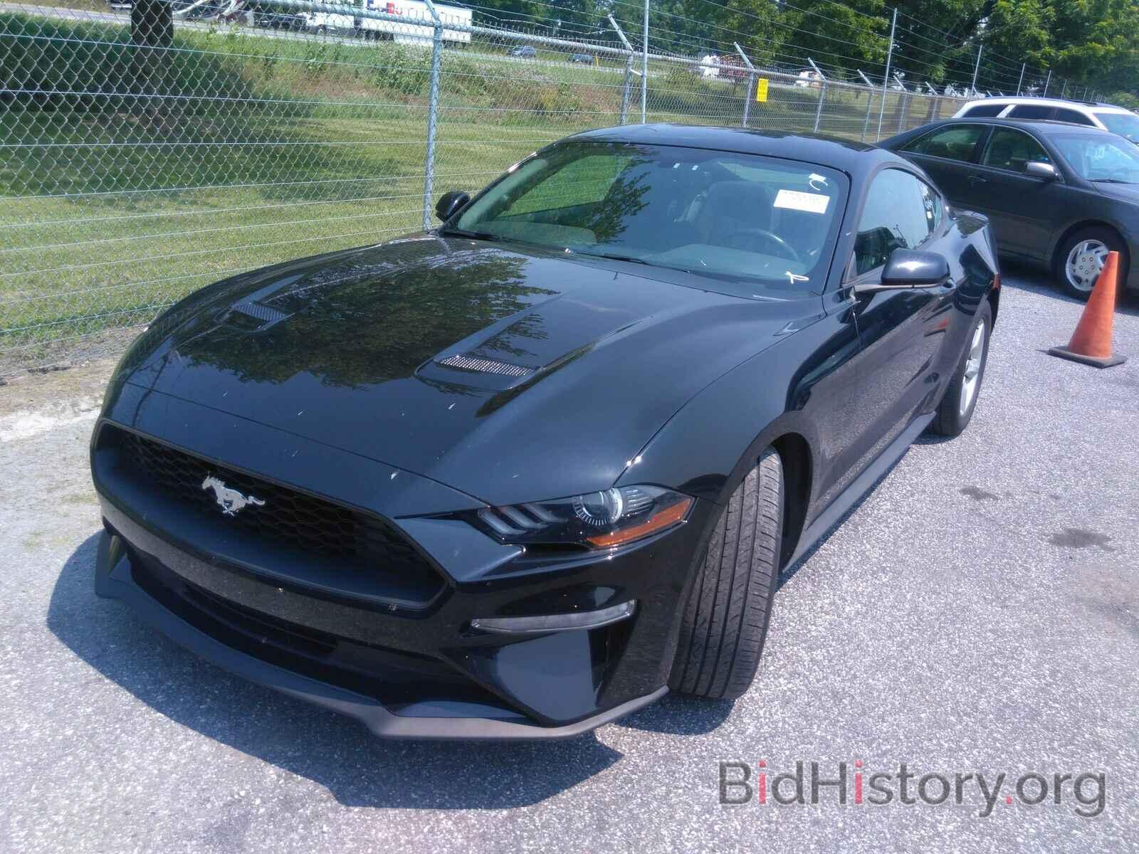 Photo 1FA6P8TH7J5175460 - Ford Mustang 2018