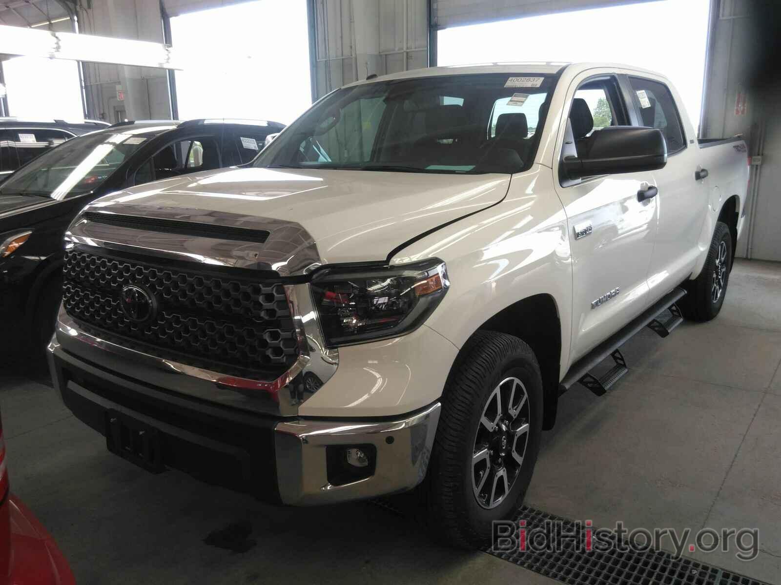 Фотография 5TFDW5F1XKX806337 - Toyota Tundra 4WD 2019