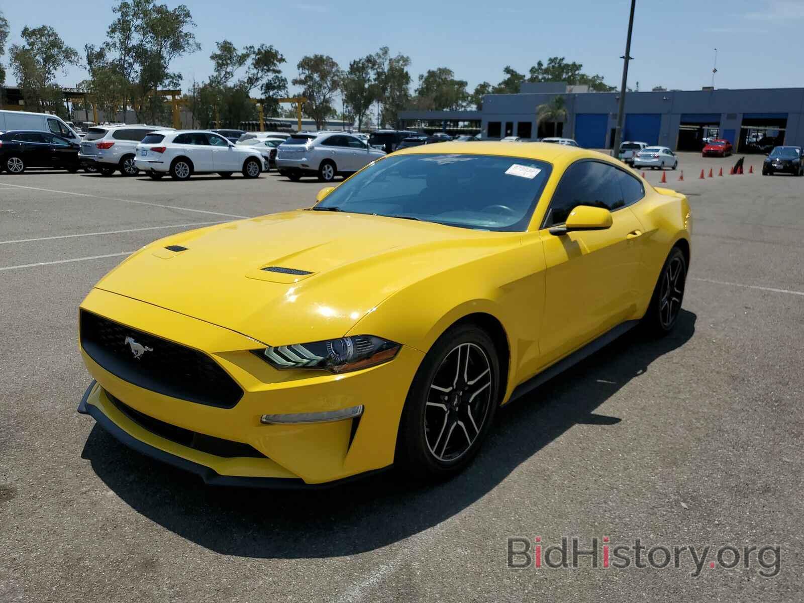 Photo 1FA6P8TH9J5123408 - Ford Mustang 2018