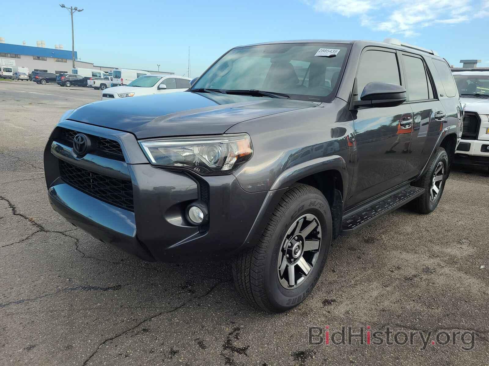 Фотография JTEBU5JR8J5490839 - Toyota 4Runner SR5 2018