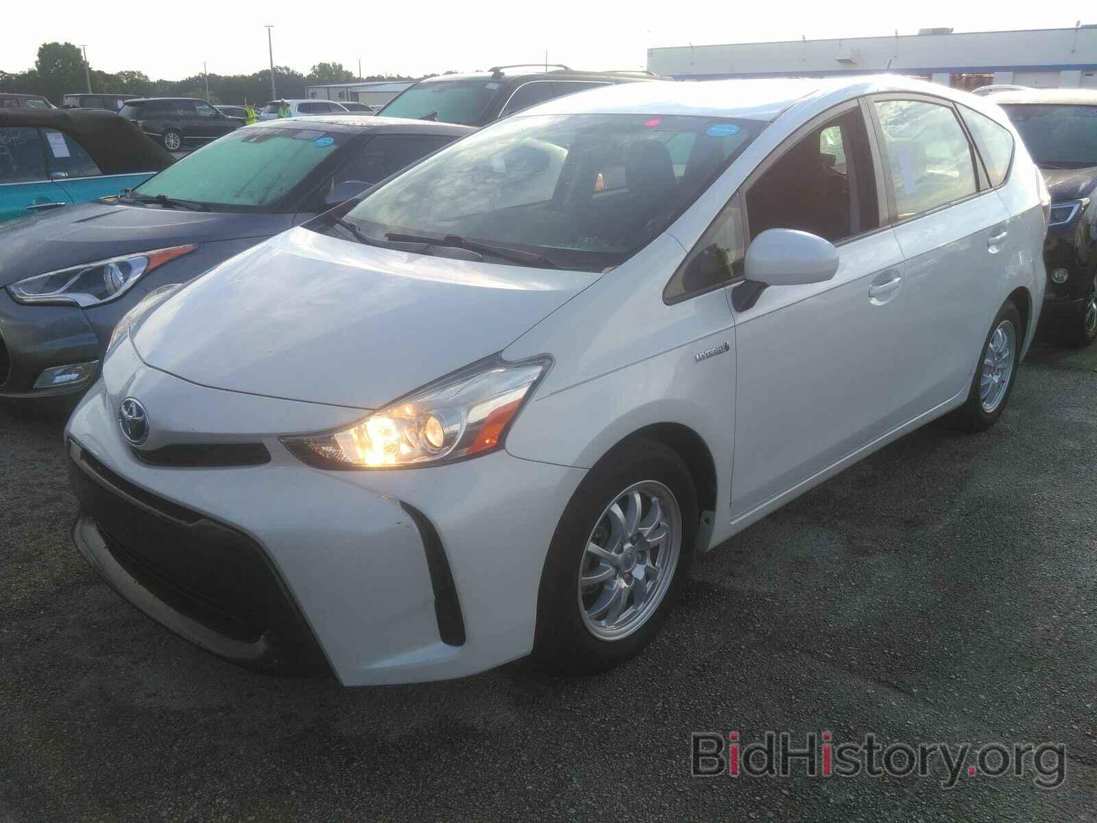 Photo JTDZN3EU3FJ026665 - Toyota Prius v 2015