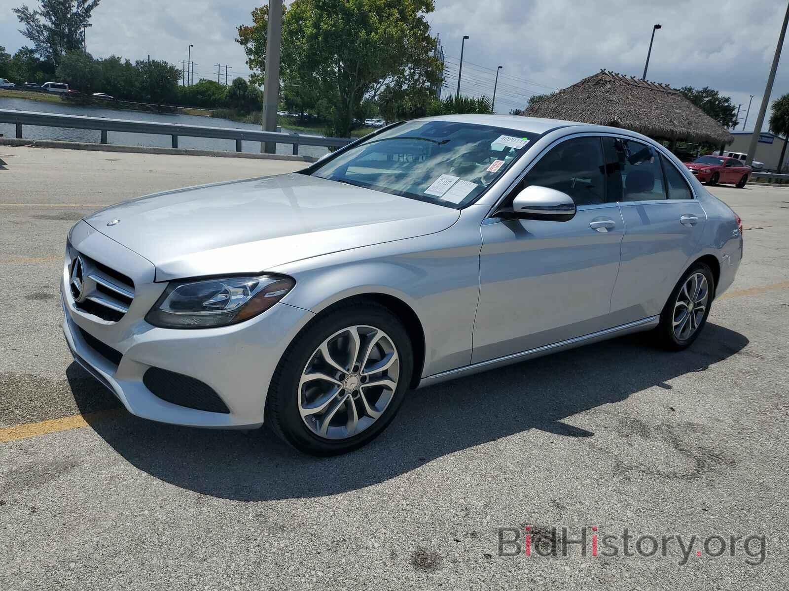 Photo 55SWF4JB1GU132582 - Mercedes-Benz C-Class 2016