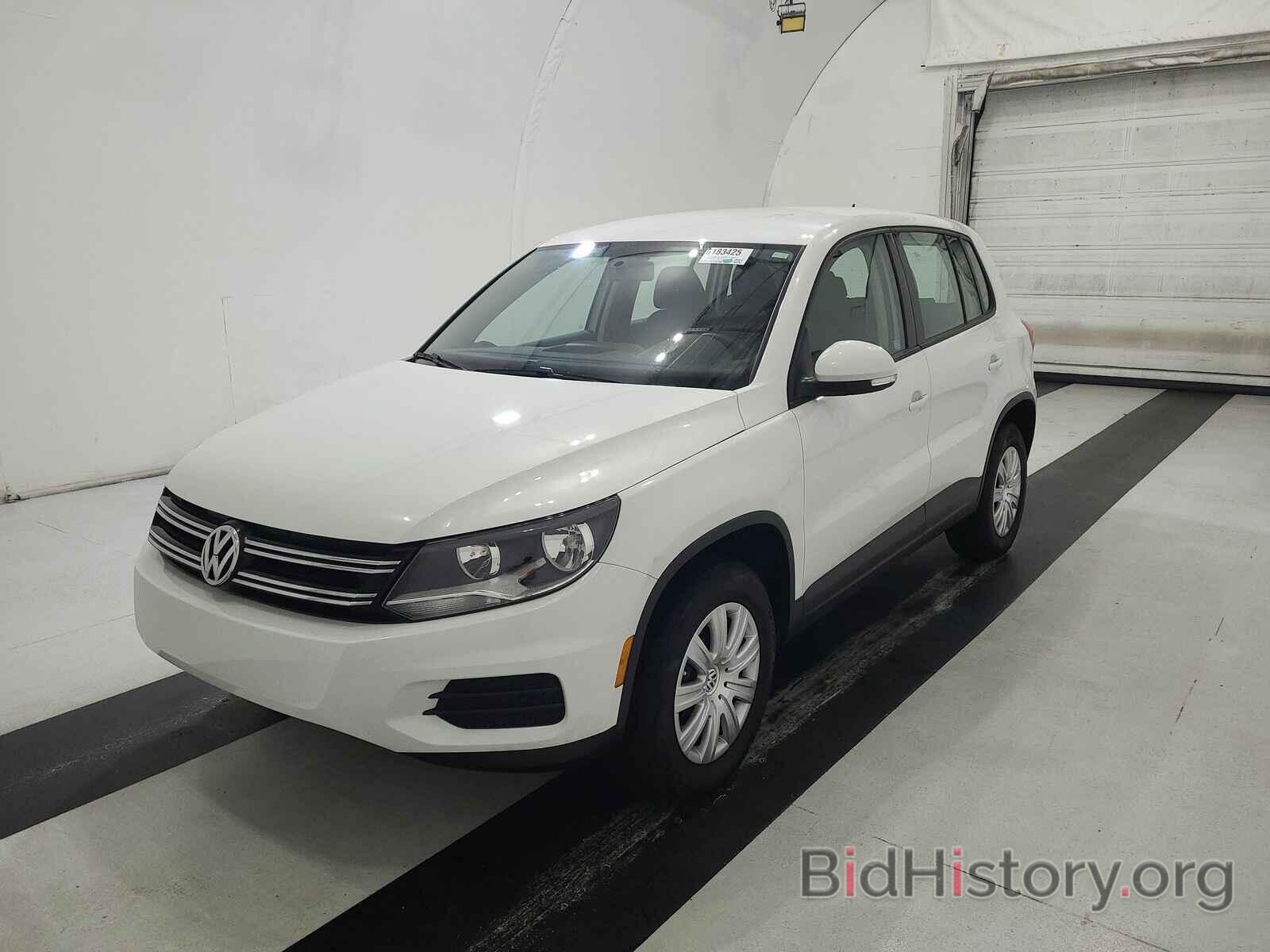 Photo WVGBV7AX1HK043711 - Volkswagen Tiguan Limited 2017
