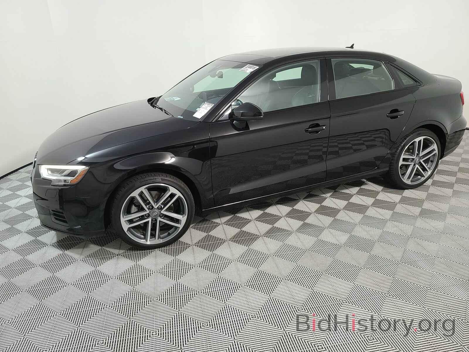 Photo WAUCUGFF0LA003479 - Audi A3 Sedan 2020