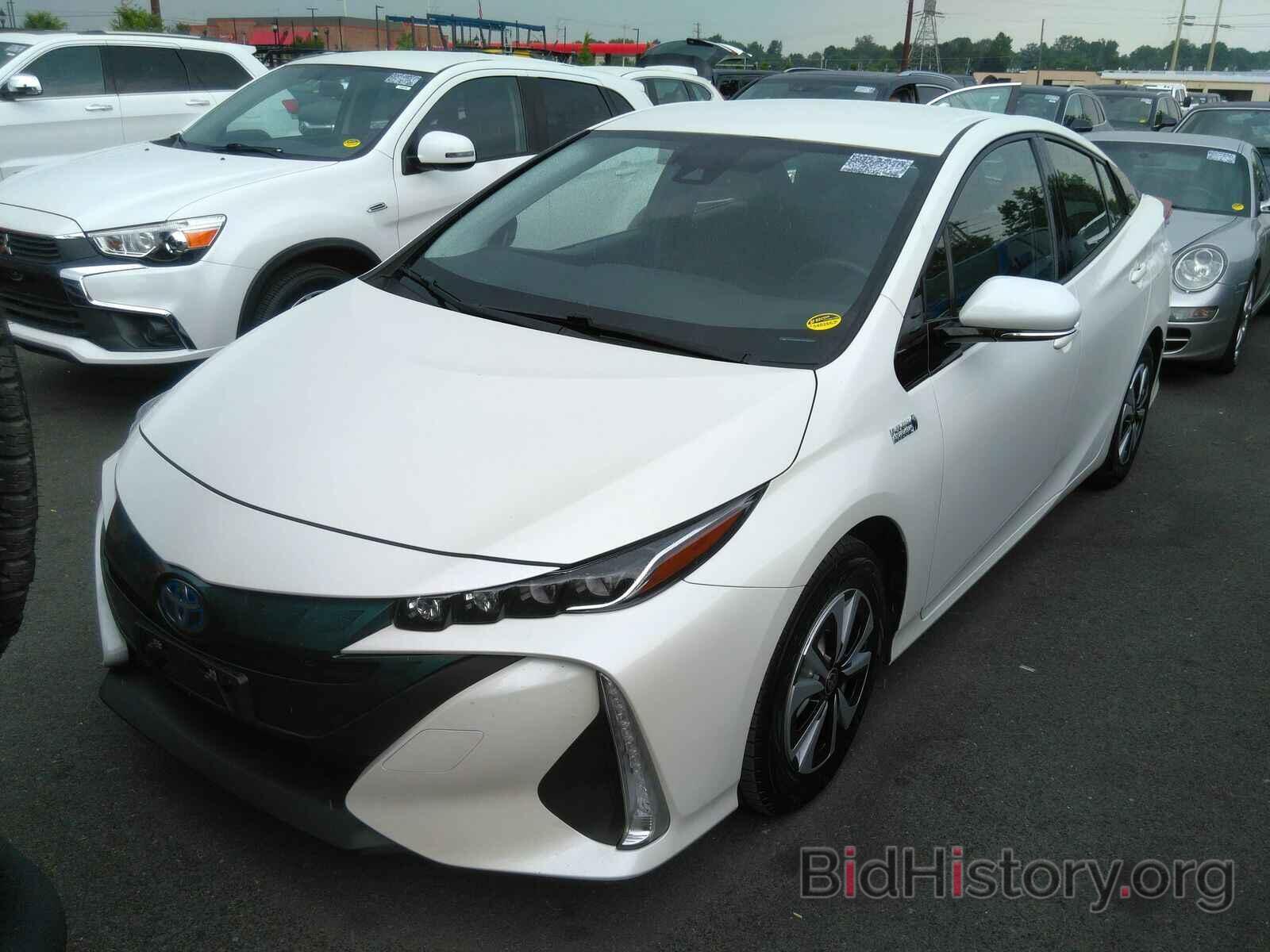 Photo JTDKARFP3H3004052 - Toyota Prius Prime 2017