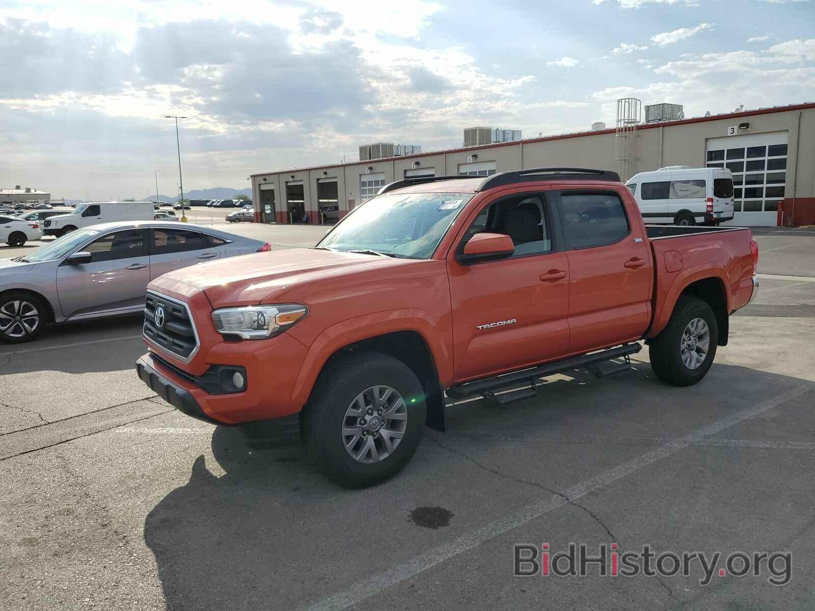 Фотография 3TMAZ5CN0HM031868 - Toyota Tacoma 2017