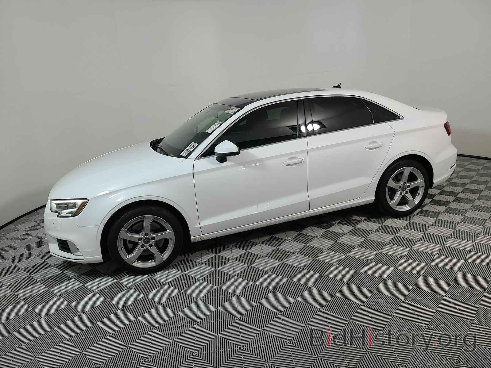 Photo WAUAUGFF6K1013245 - Audi A3 Sedan 2019