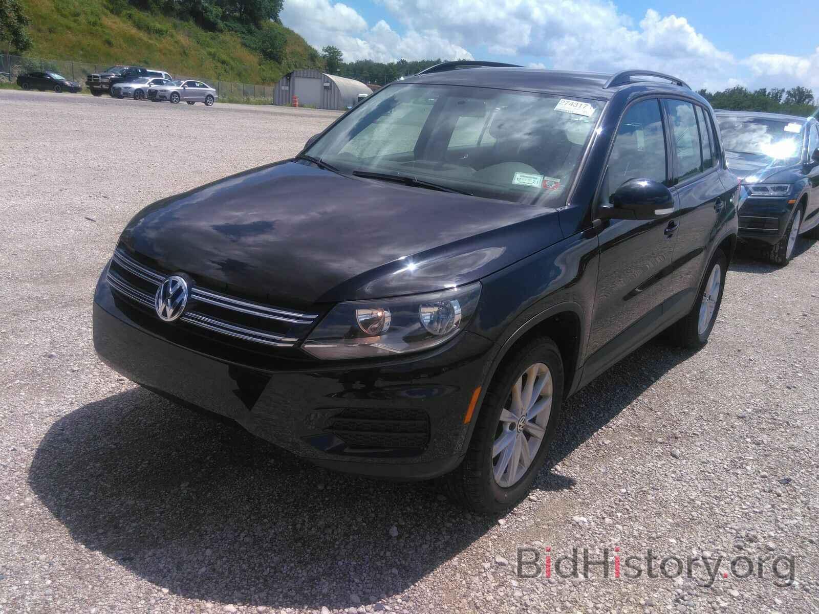 Фотография WVGBV7AX0JK000497 - Volkswagen Tiguan Limited 2018