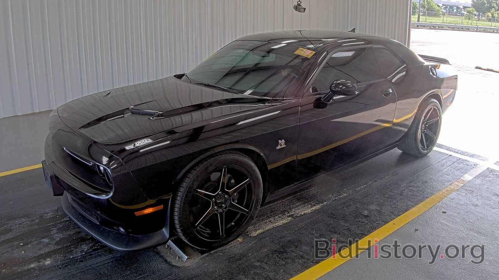 Photo 2C3CDZFJ2JH128196 - Dodge Challenger 2018