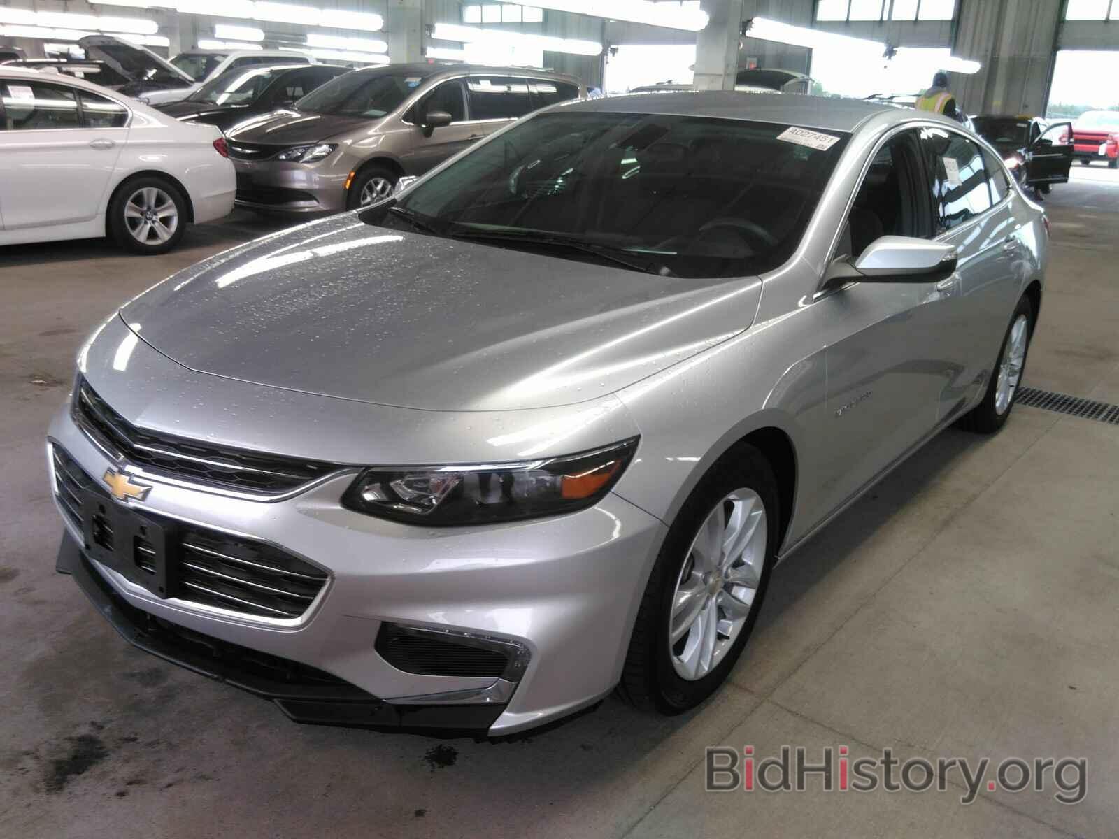 Photo 1G1ZD5ST7JF199216 - Chevrolet Malibu 2018