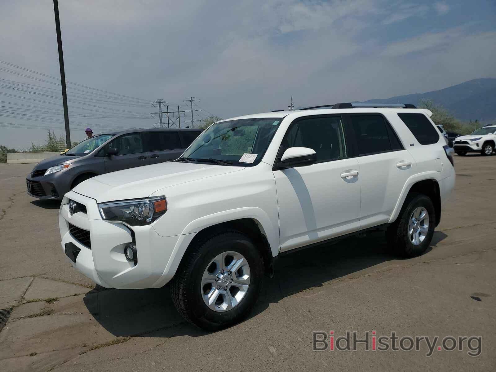 Фотография JTEBU5JR3K5644553 - Toyota 4Runner SR5 2019