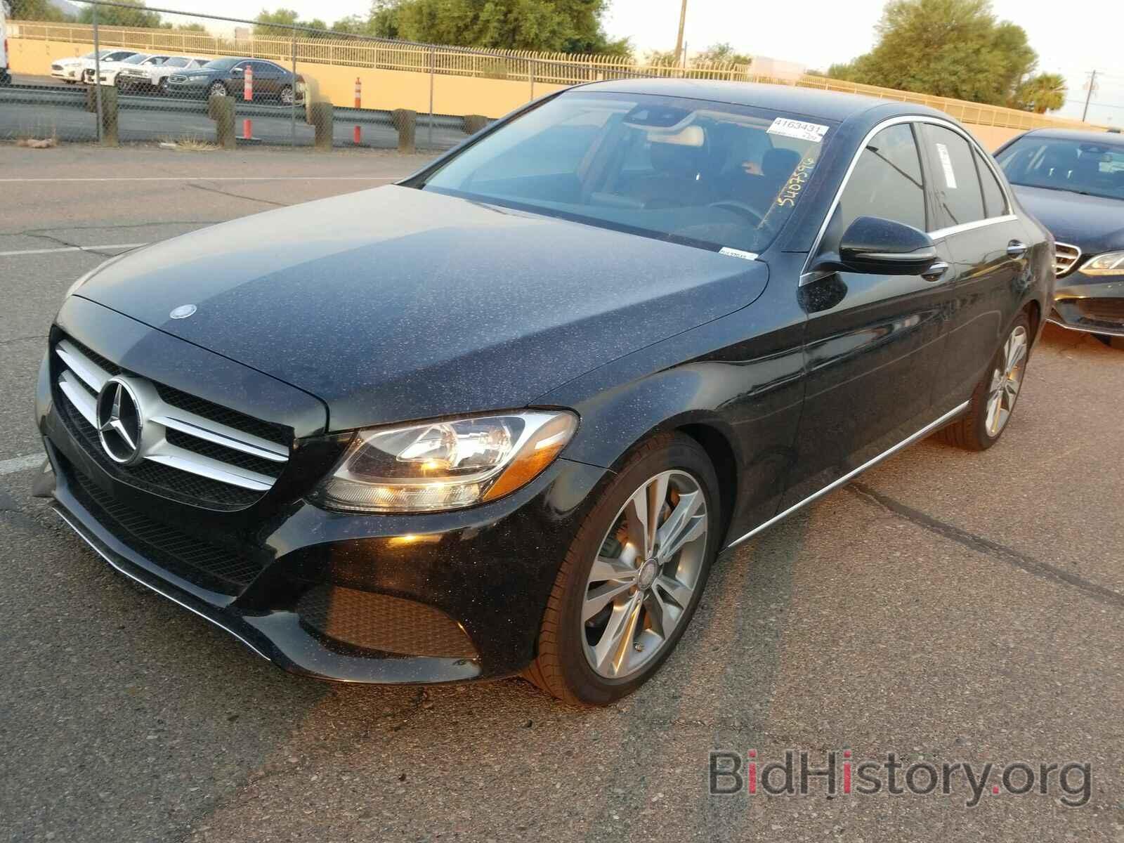 Photo 55SWF4JB4GU127943 - Mercedes-Benz C-Class 2016