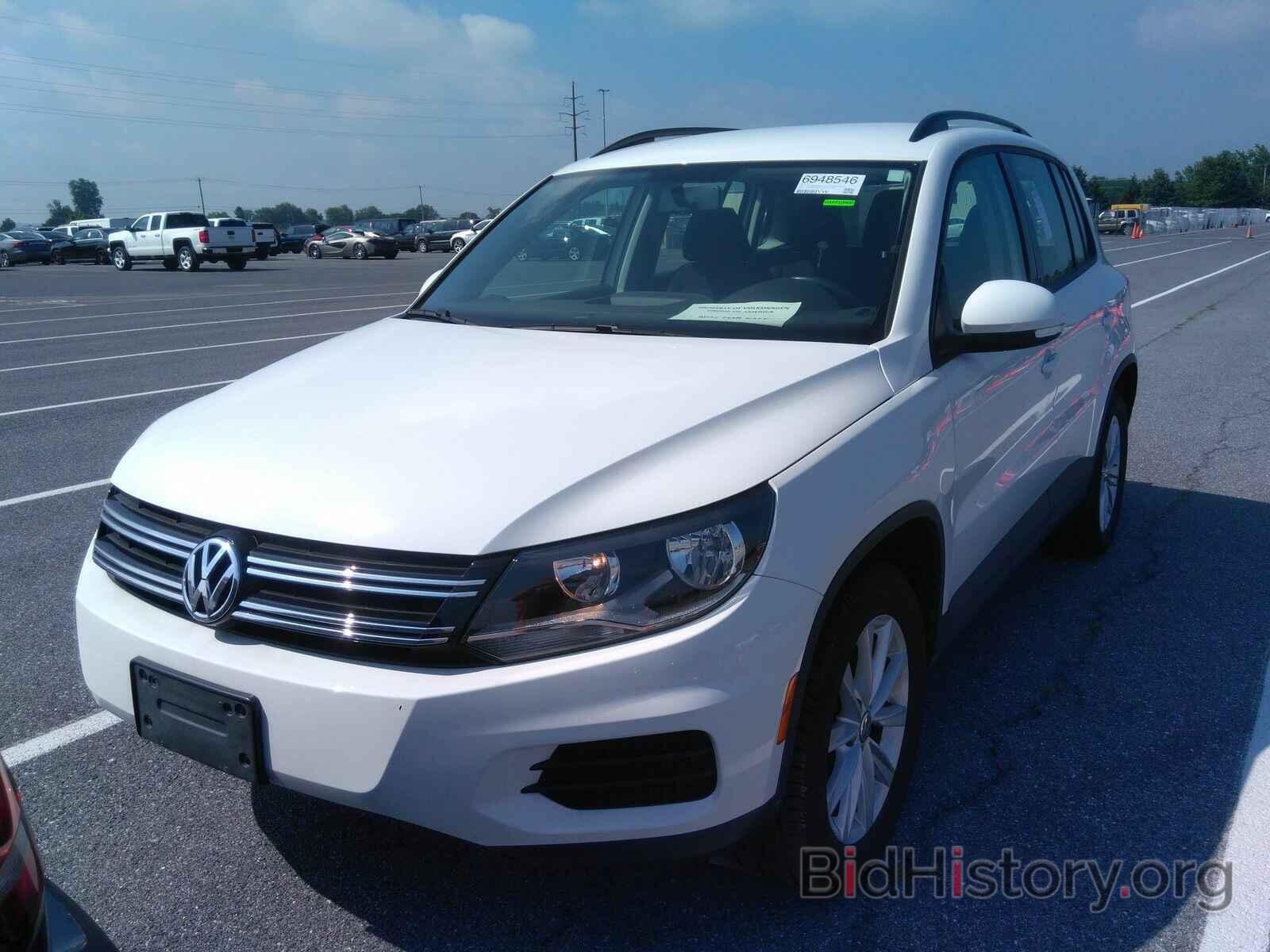 Photo WVGBV7AX1HK053123 - Volkswagen Tiguan Limited 2017
