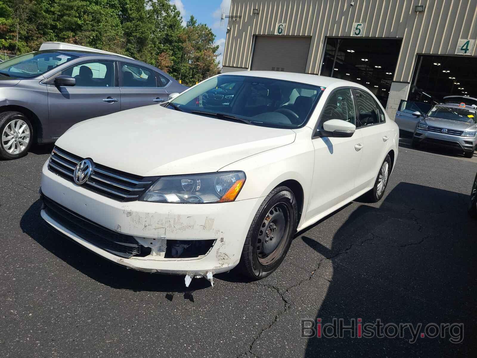 Photo 1VWAT7A39FC050140 - Volkswagen Passat 2015