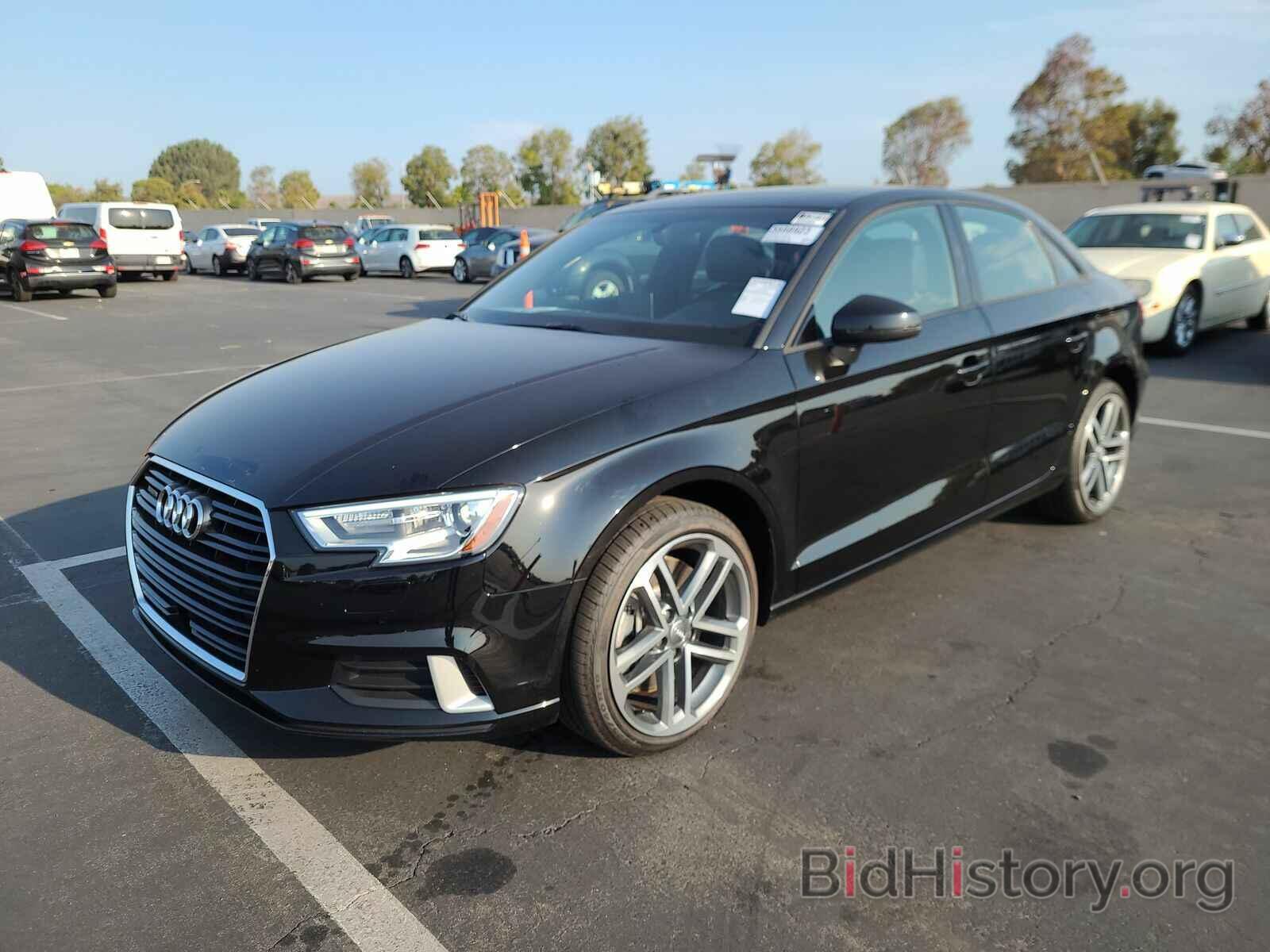 Photo WAUBEGFF9K1016576 - Audi A3 Sedan 2019