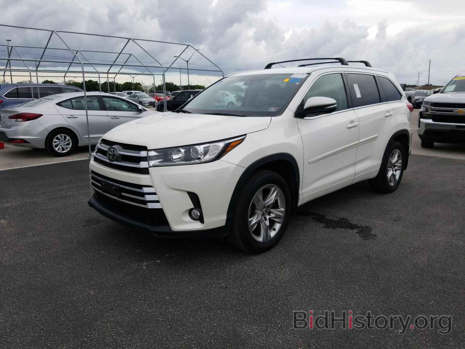 Фотография 5TDDZRFH7JS829588 - Toyota Highlander 2018