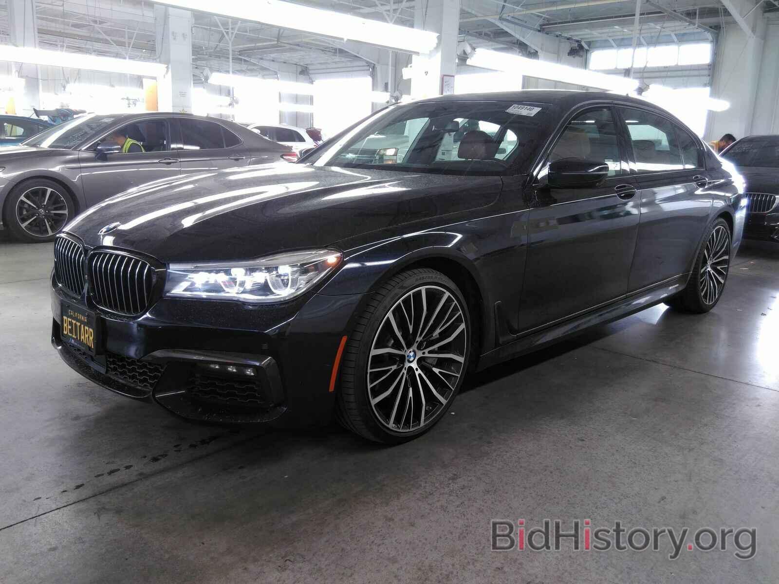 Фотография WBA7F0C53KGM24560 - BMW 7 Series 2019