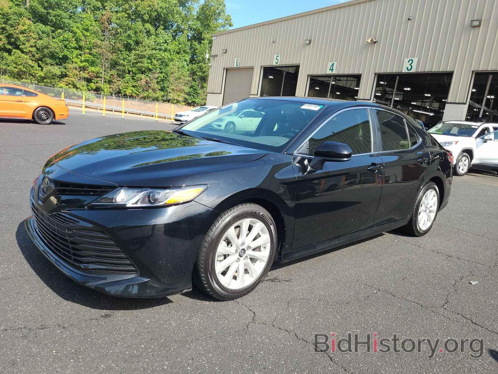 Photo 4T1B11HK6KU773287 - Toyota Camry LE 2019