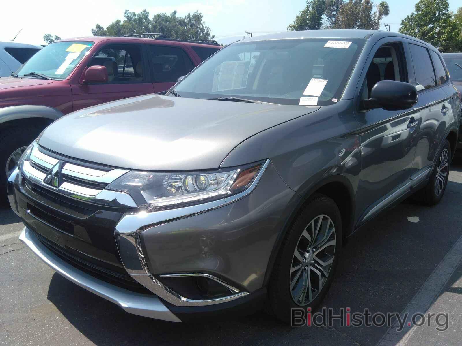 Photo JA4AD2A31JZ053052 - Mitsubishi Outlander 2018