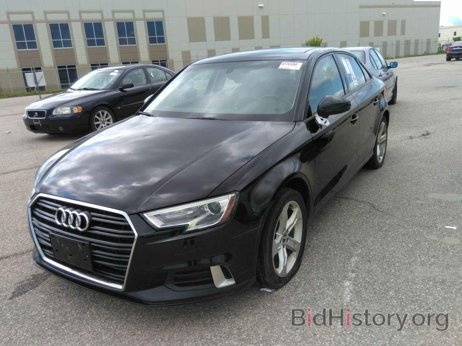 Photo WAUAUGFF0H1044743 - Audi A3 (CAN) 2017