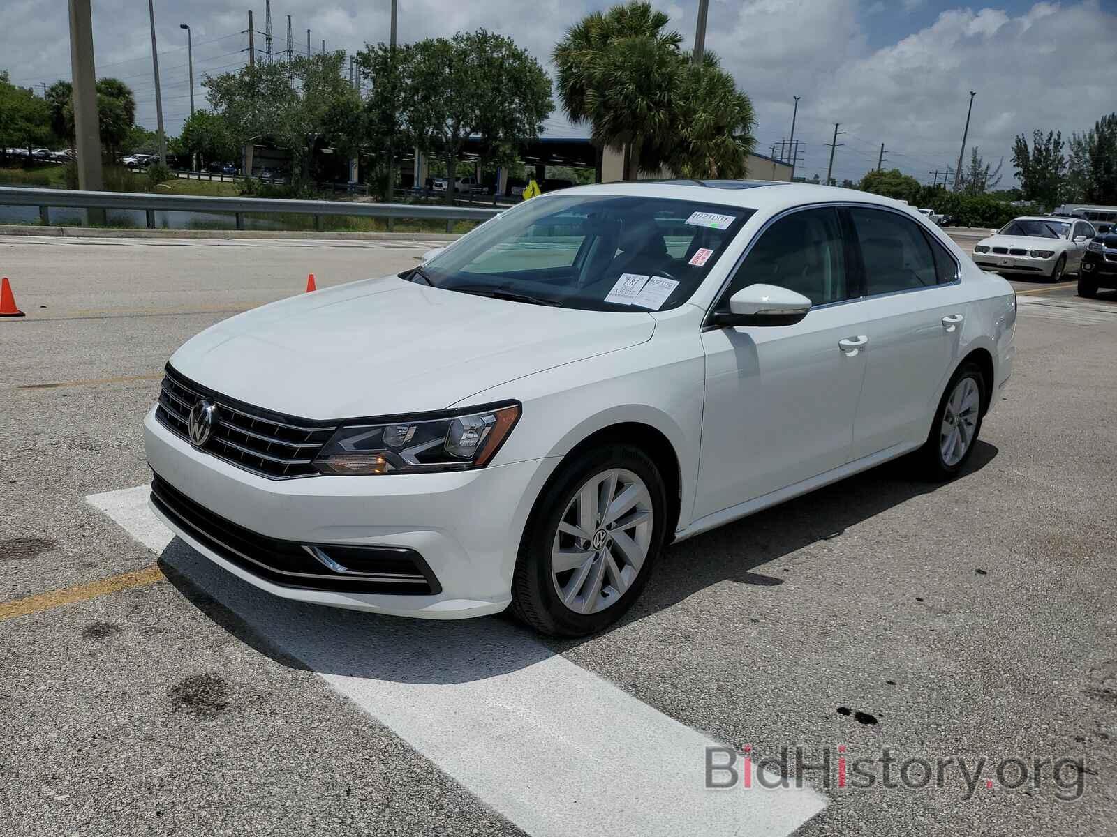 Photo 1VWBA7A30JC031401 - Volkswagen Passat 2018