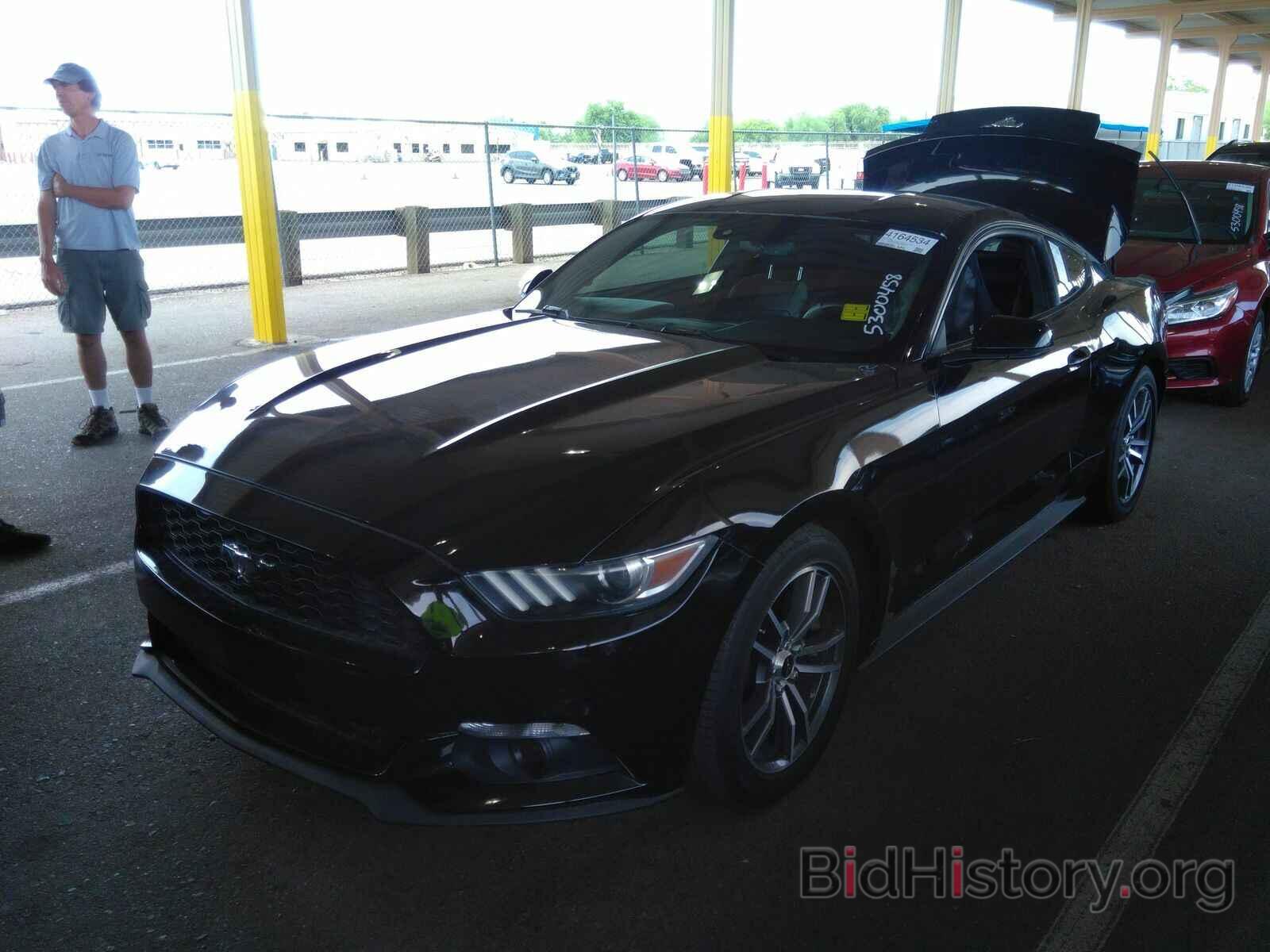 Photo 1FA6P8TH3G5202842 - Ford Mustang 2016