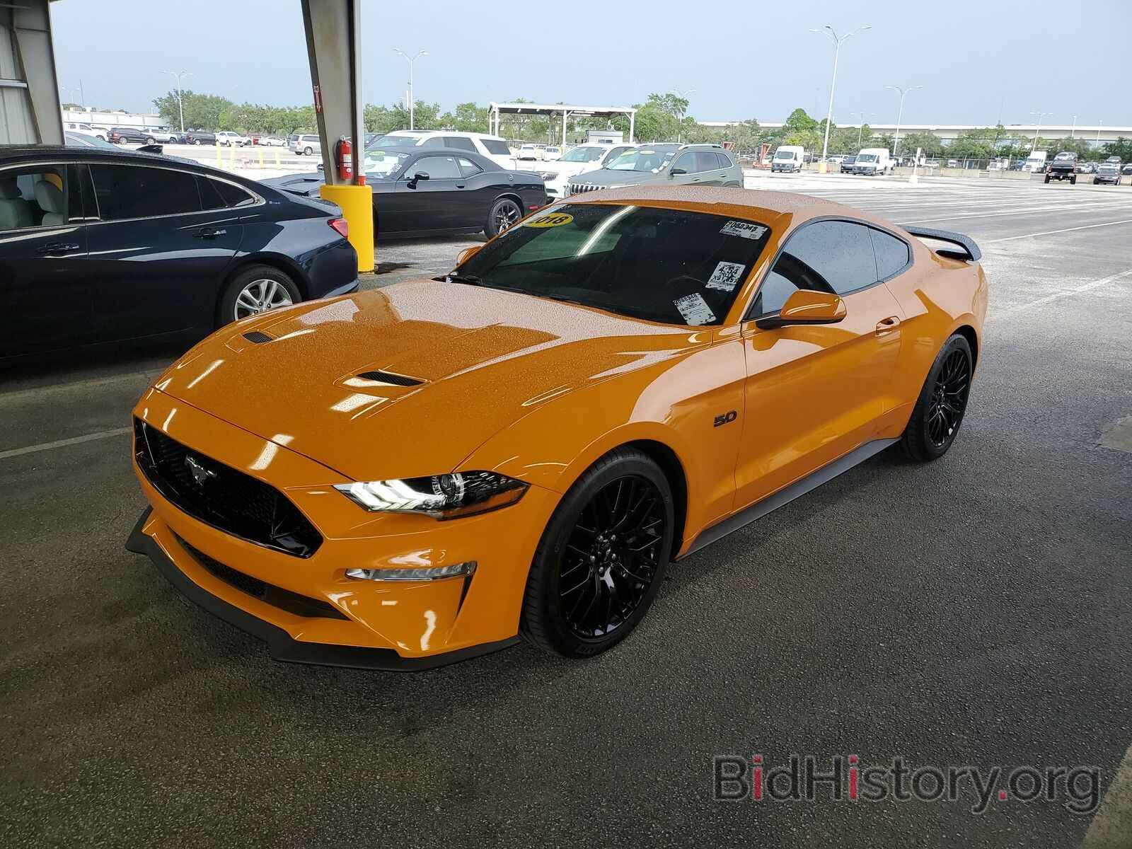Photo 1FA6P8CF5J5121329 - Ford Mustang GT 2018