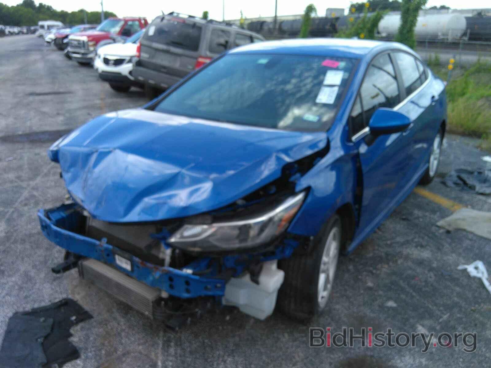 Photo 1G1BE5SM4H7209308 - Chevrolet Cruze 2017