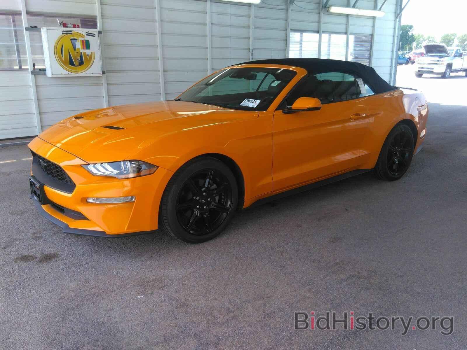 Photo 1FATP8UH6J5150180 - Ford Mustang 2018