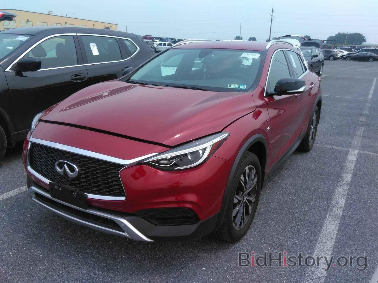 Фотография SJKCH5CR7JA057172 - INFINITI QX30 2018