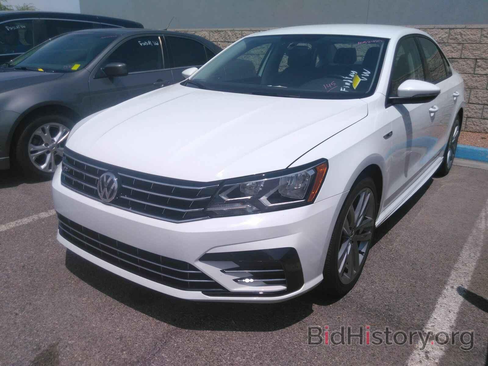 Photo 1VWAA7A33JC051833 - Volkswagen Passat 2018